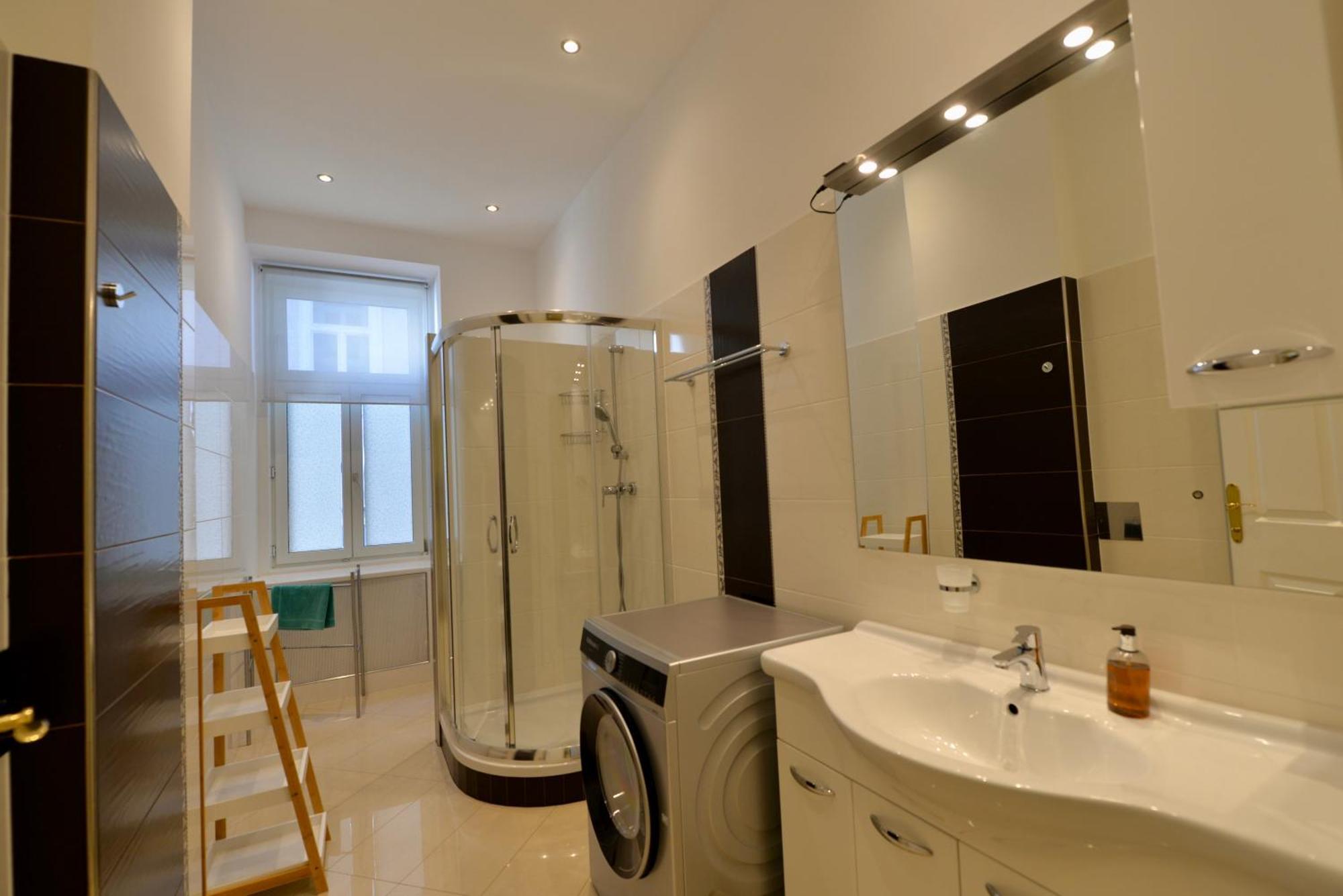 Kaiserstadt Apartment Wina Bagian luar foto